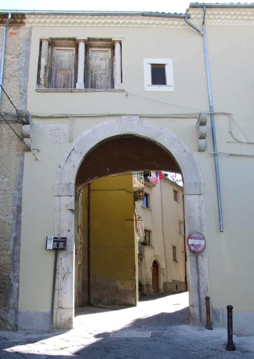 Porta Sant'Antonio abate