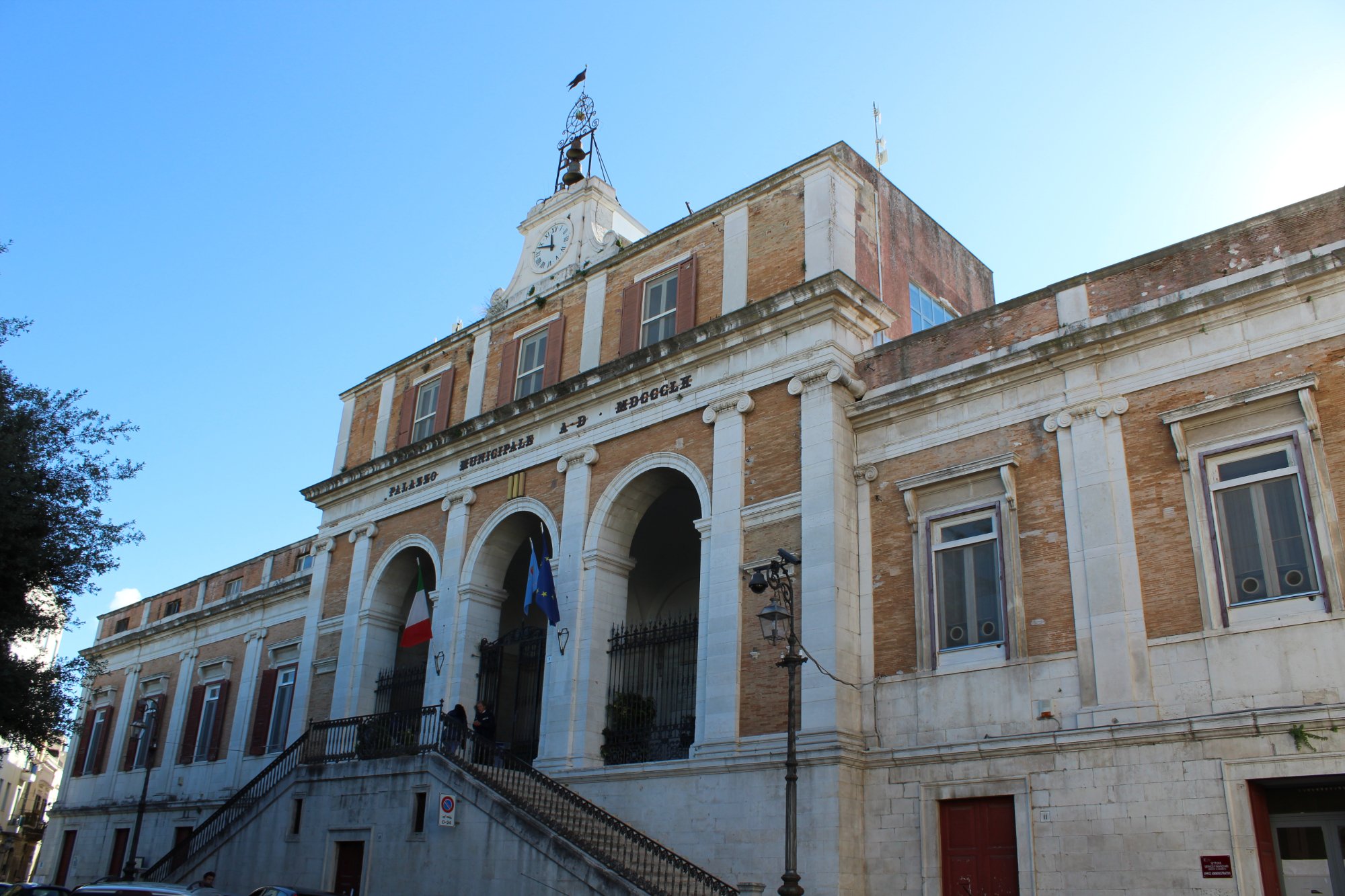 Palazzo di Città e chiostro di San Francesco