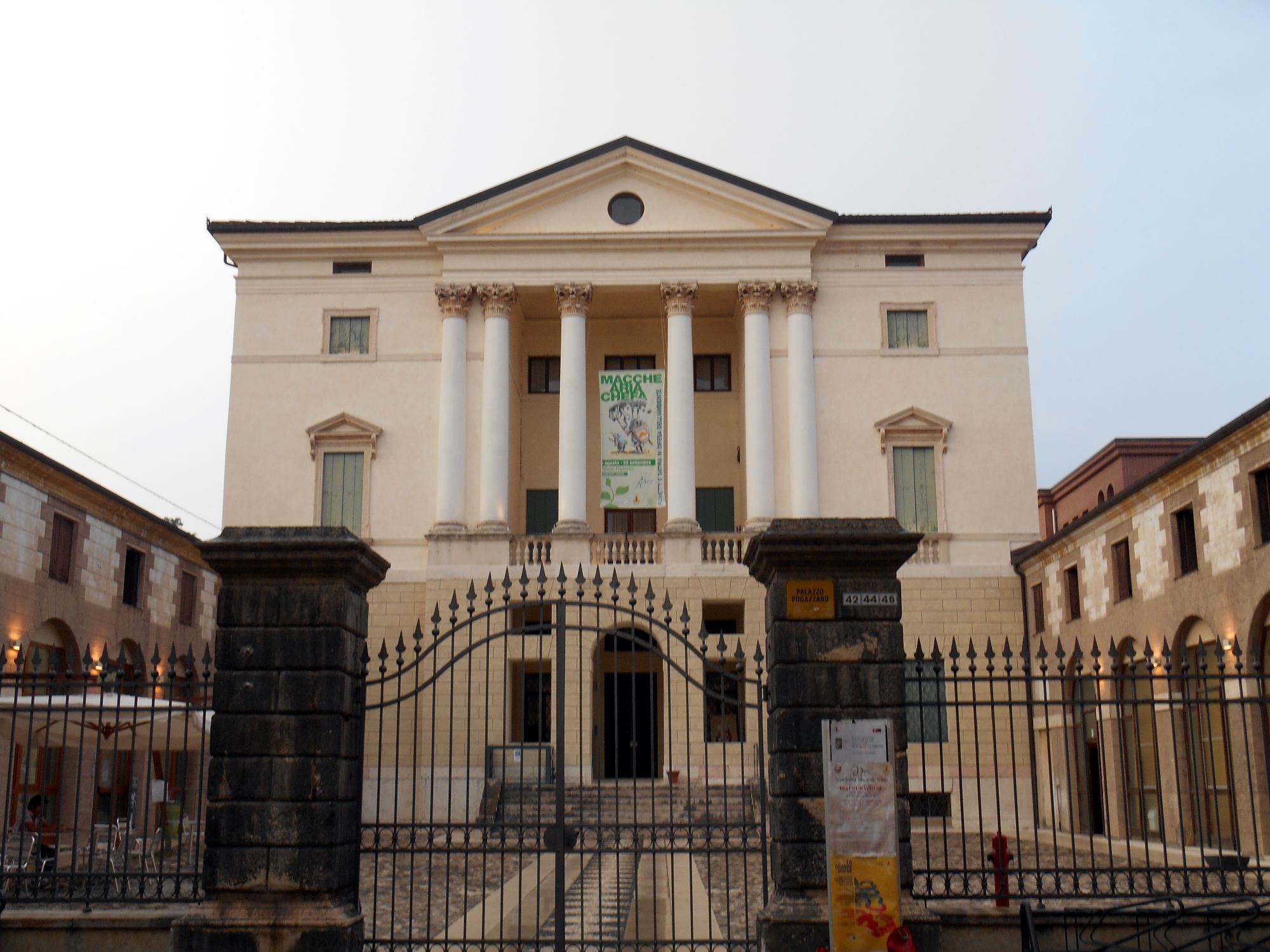 Palazzo Fogazzaro