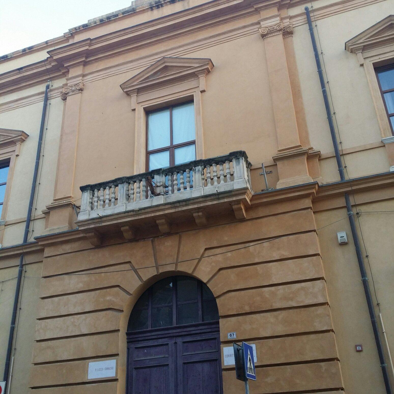 Palazzo Ex Convitto Pignatelli Roviano