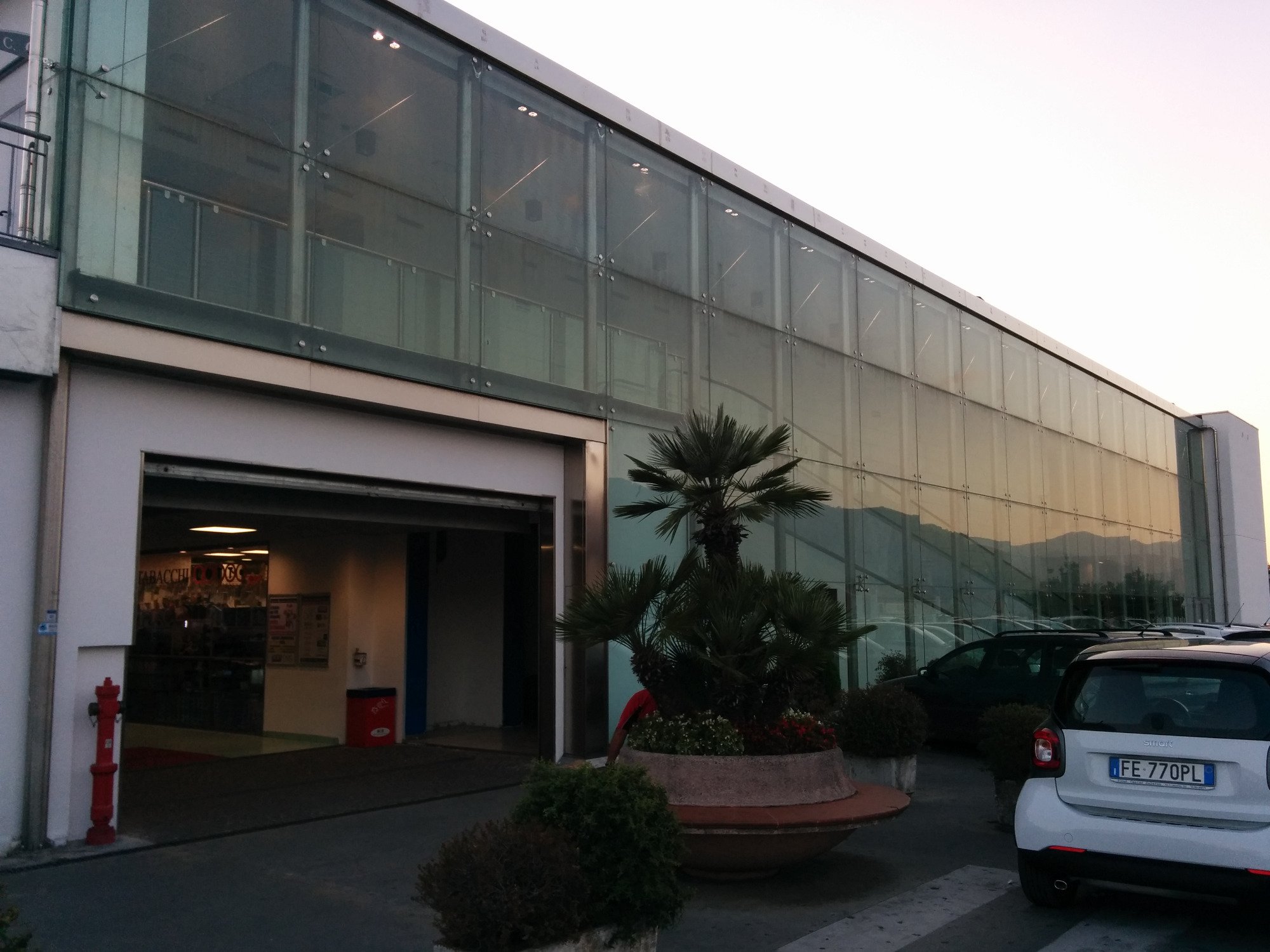 Centro Commerciale Cavese