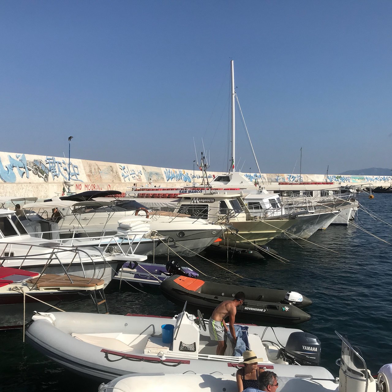 Dolmen Boat Rental