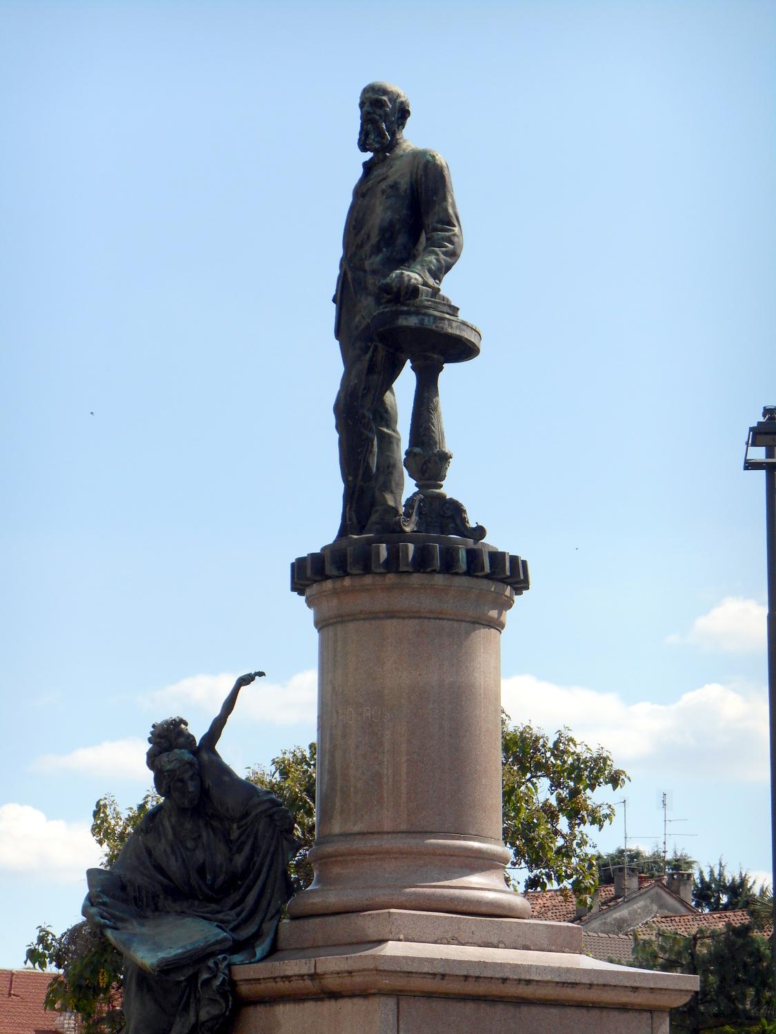 Monumento ad Alessandro Rossi