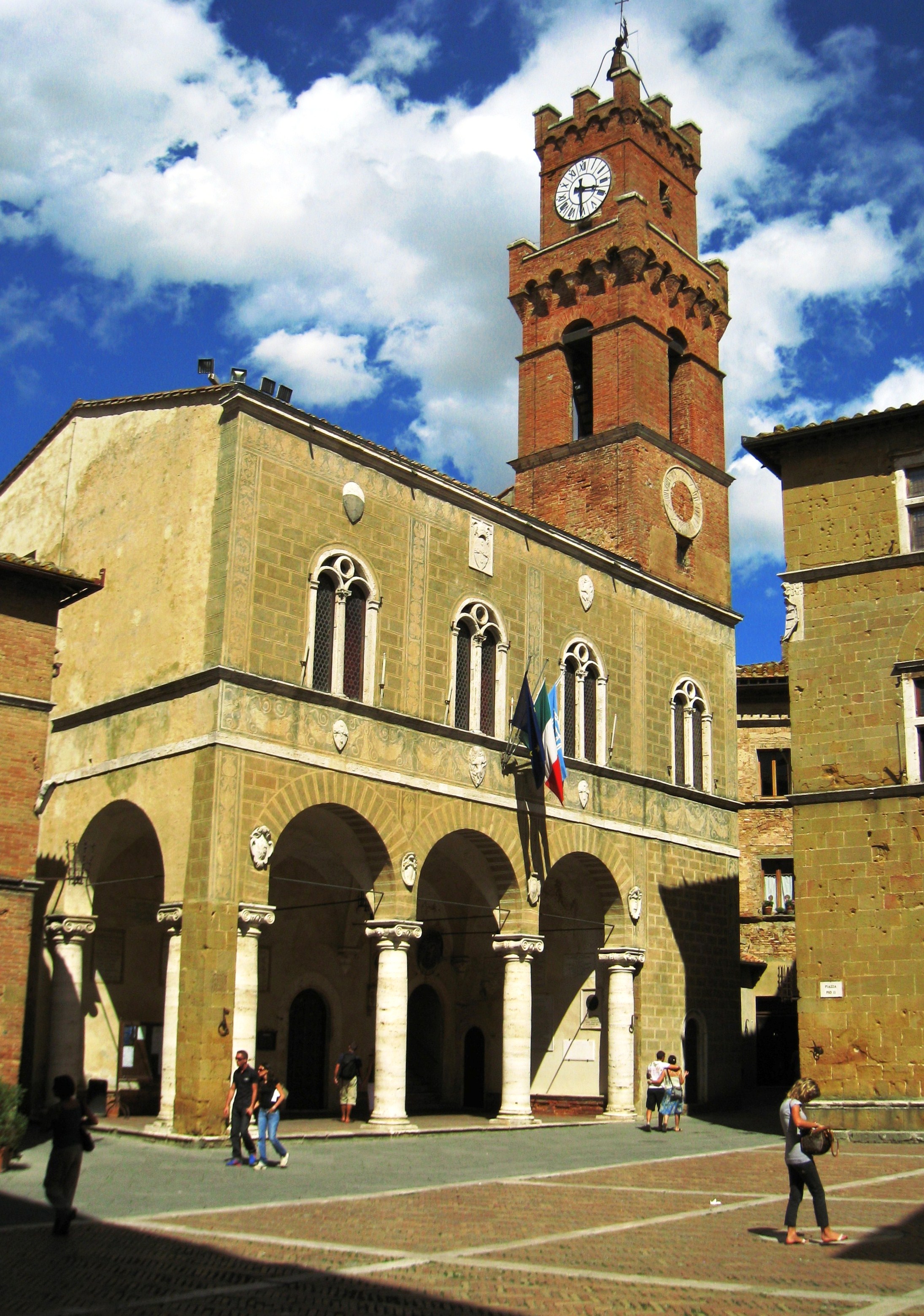 Piazza Pio II