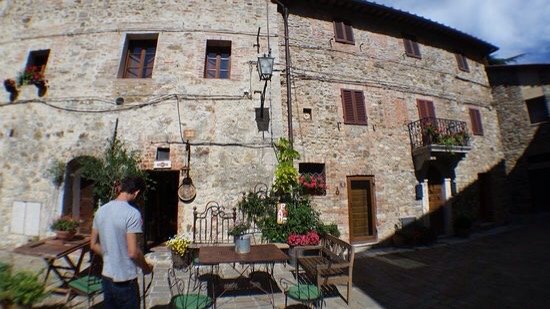 Borgo di San Gusme