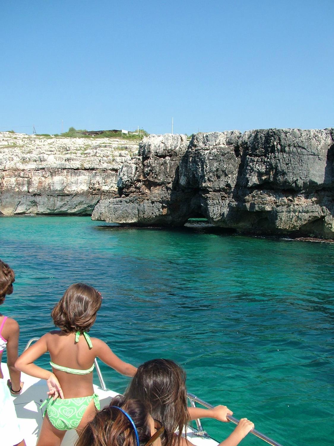 Piccola Nautica - Day Tours and Boat Rentals