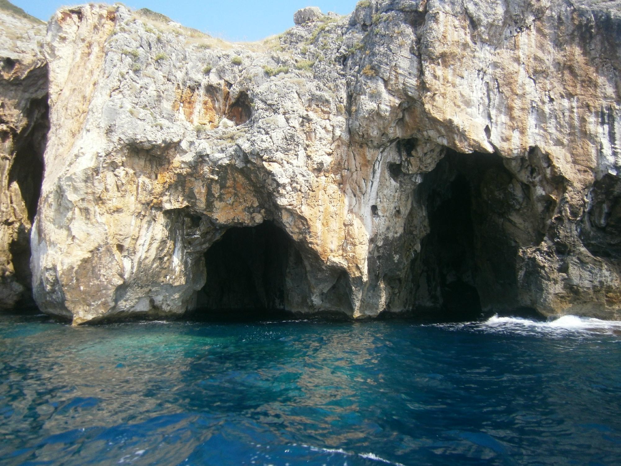 Grotta del Lago