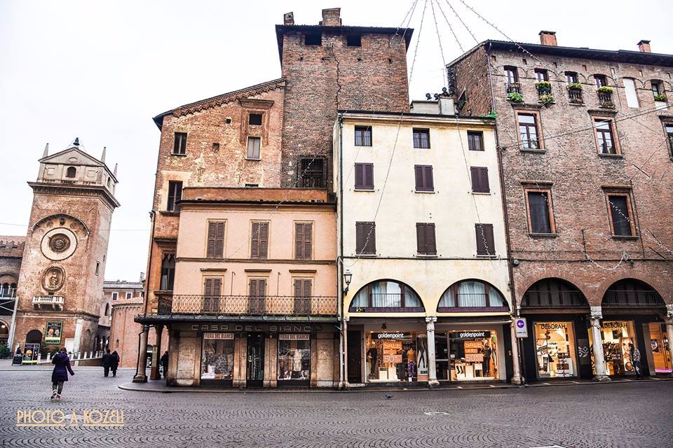 Piazza Andrea Mantegna