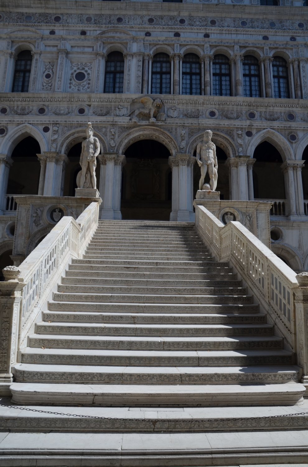 Scala dei Giganti di Palazzo Ducale
