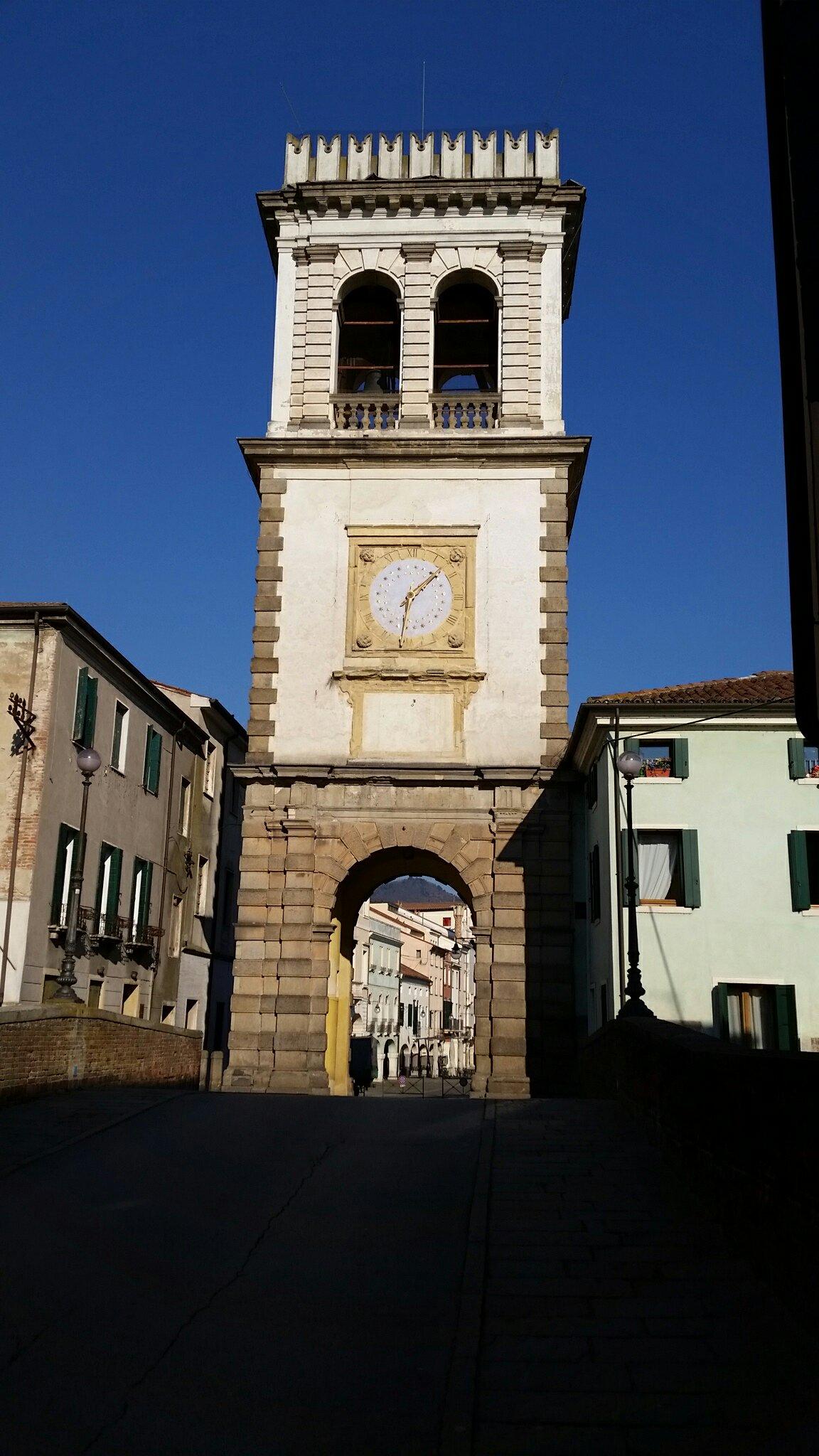 Porta Vecchia o Torre Civica