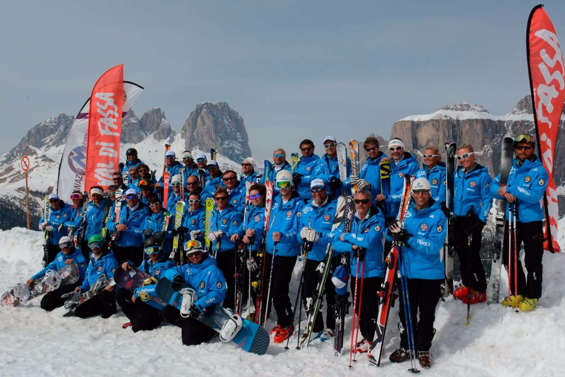 Scuola di Sci e Snowboard Canazei Marmolada