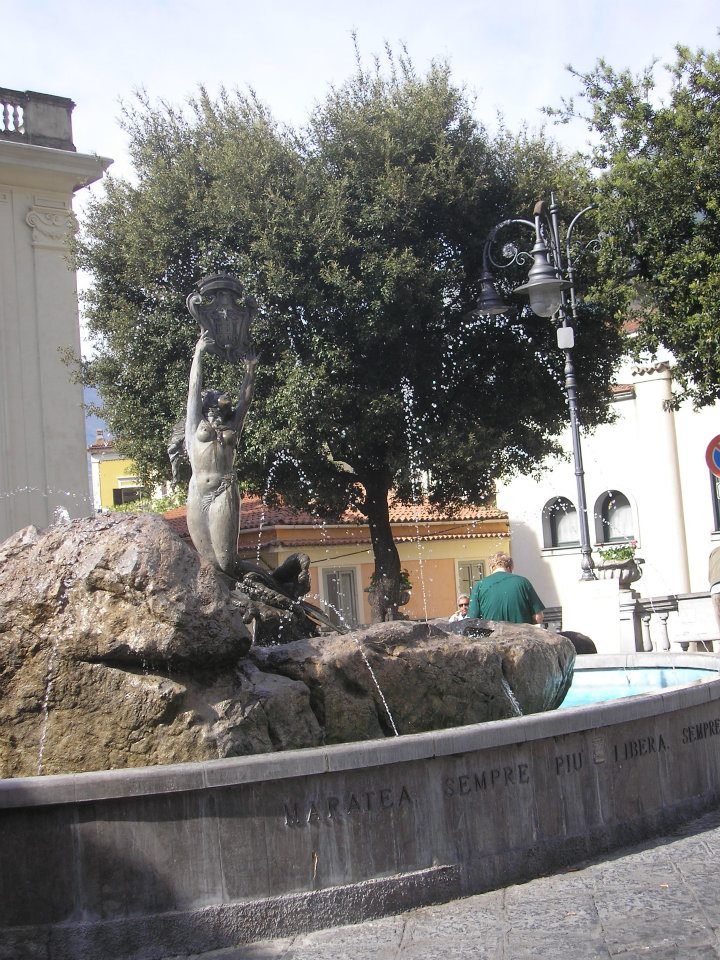 Fontana della Sirena