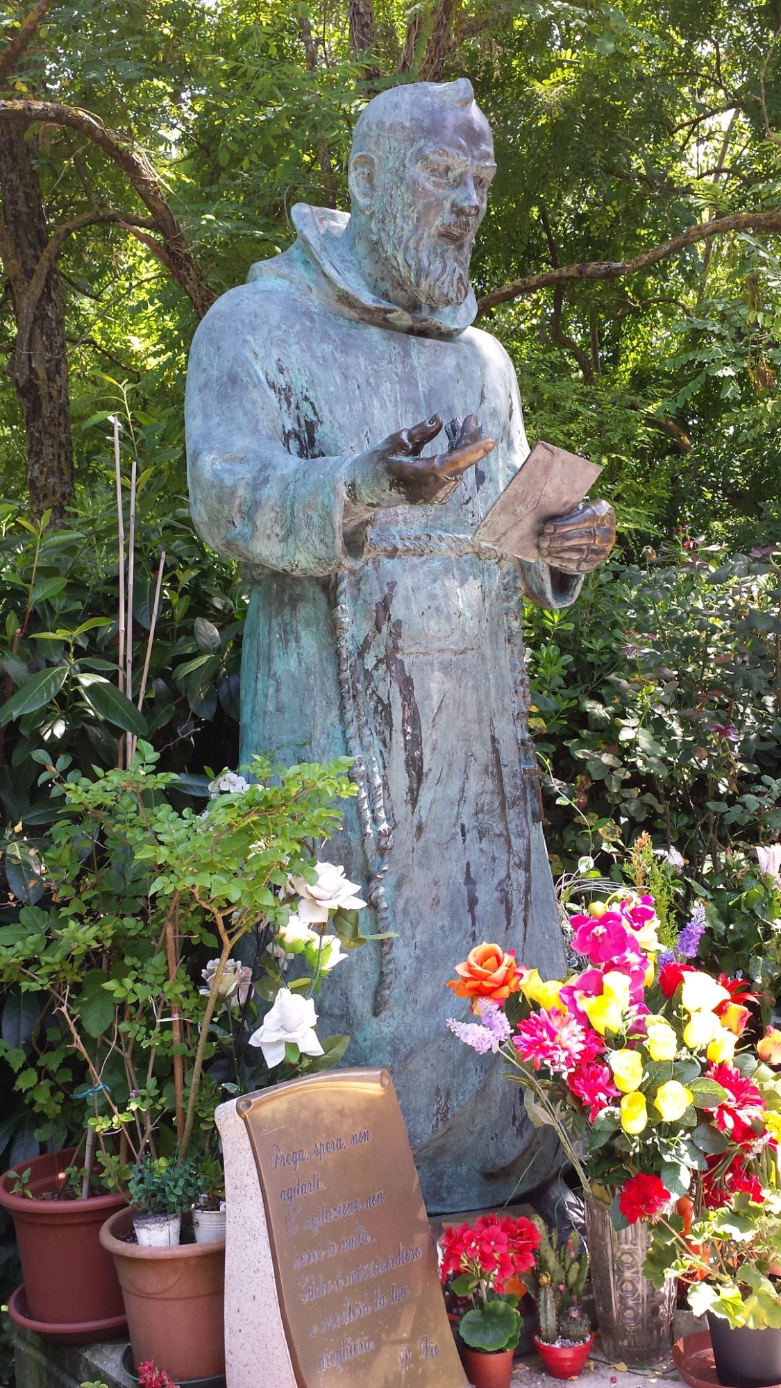 Monumento a Padre Pio