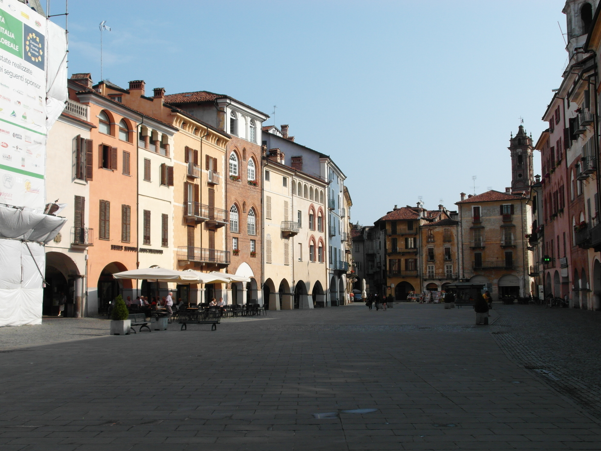 Piazza Santorre di Santarosa