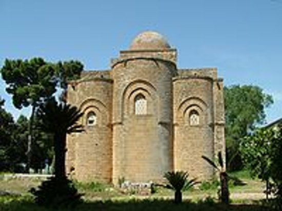 Chiesa Santissima Trinità di Delia