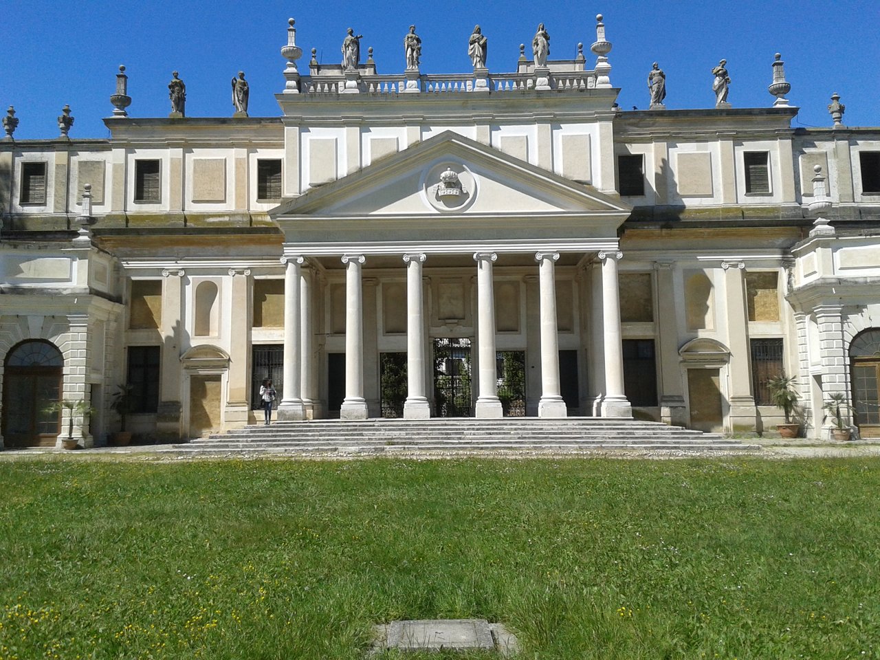 Villa Barbarigo, Lassotovich, Bacialli, Rendina