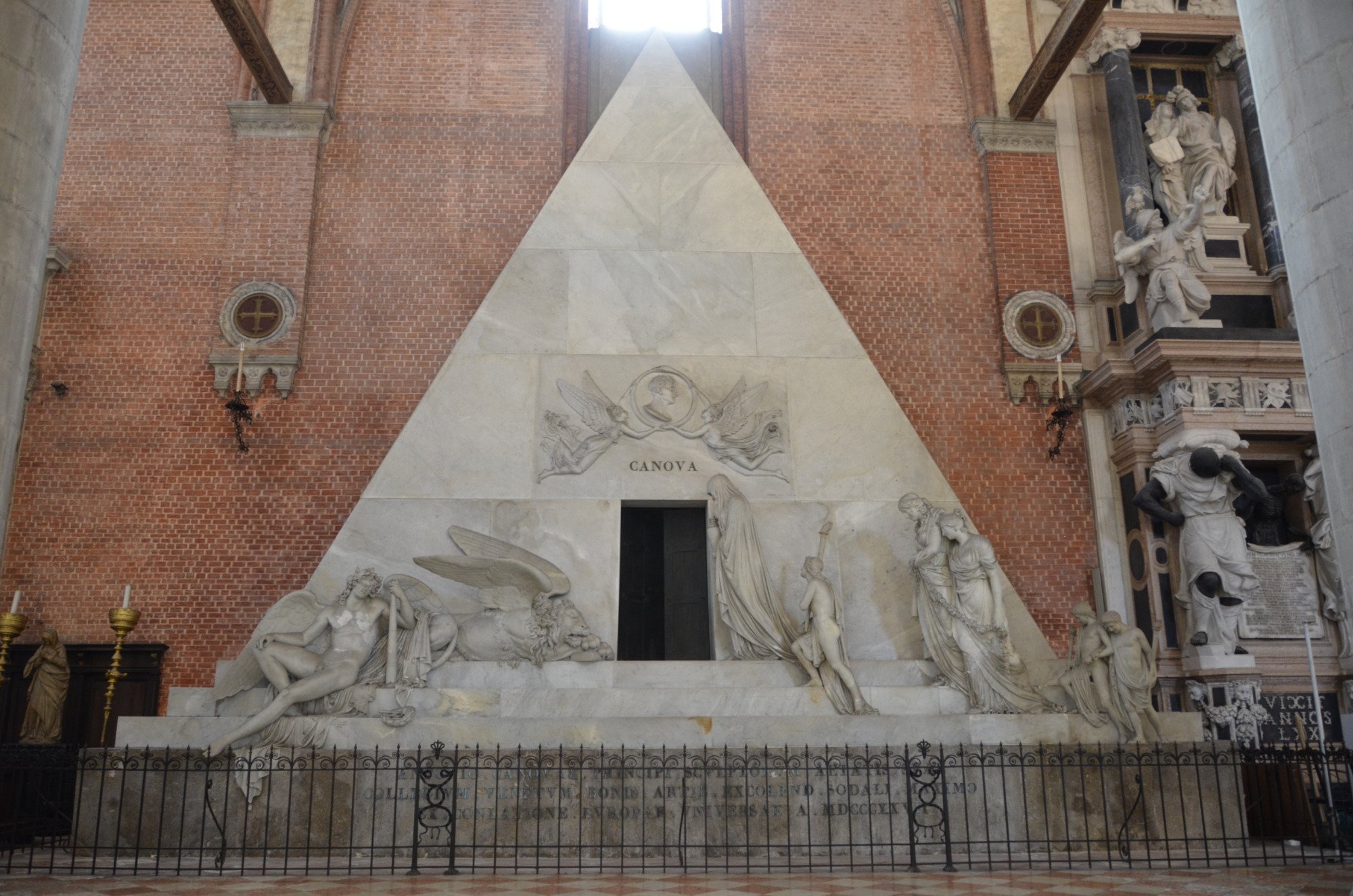 Tomba di Antonio Canova