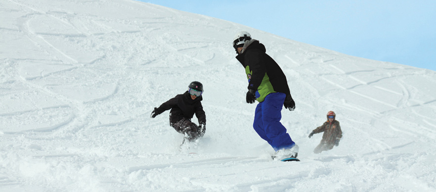 Madness Snowboard School