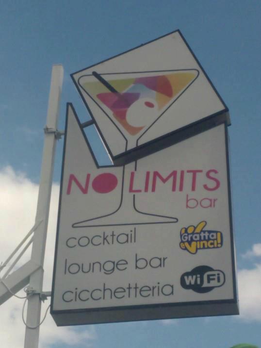 No Limits Bar live music