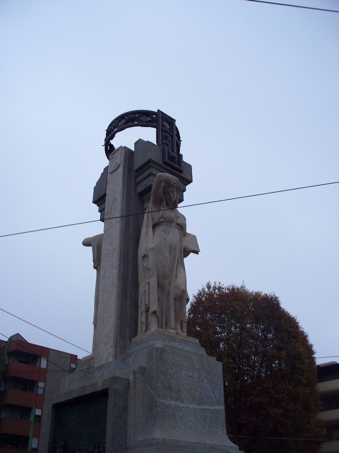 Statua di Santorre di Santa Rosa