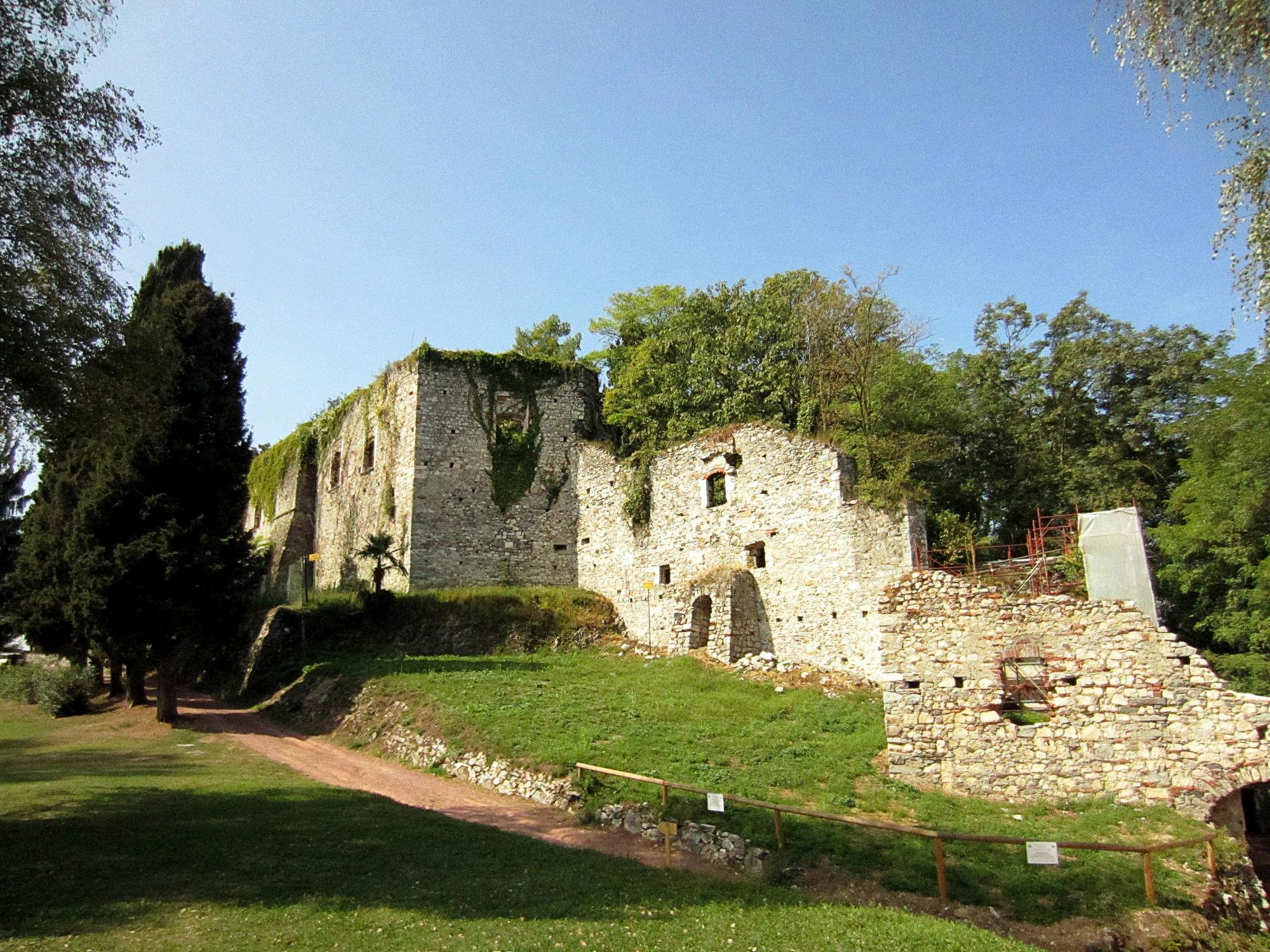 Rocca Borromeo di Arona