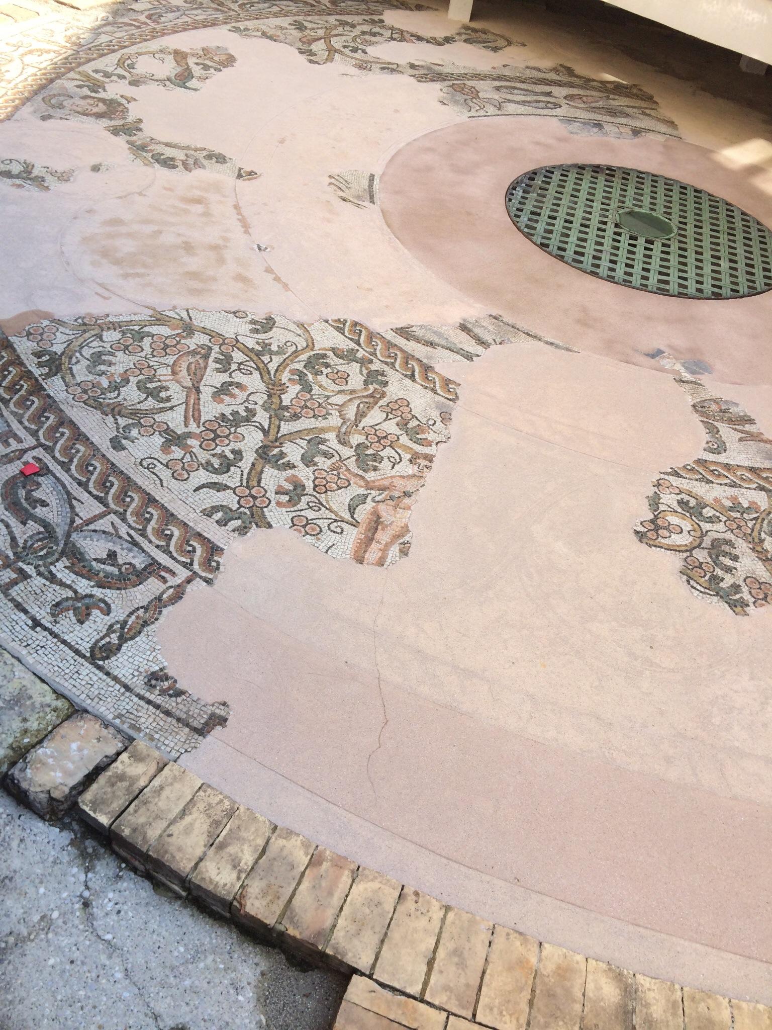 Mosaico di Piazza Duomo