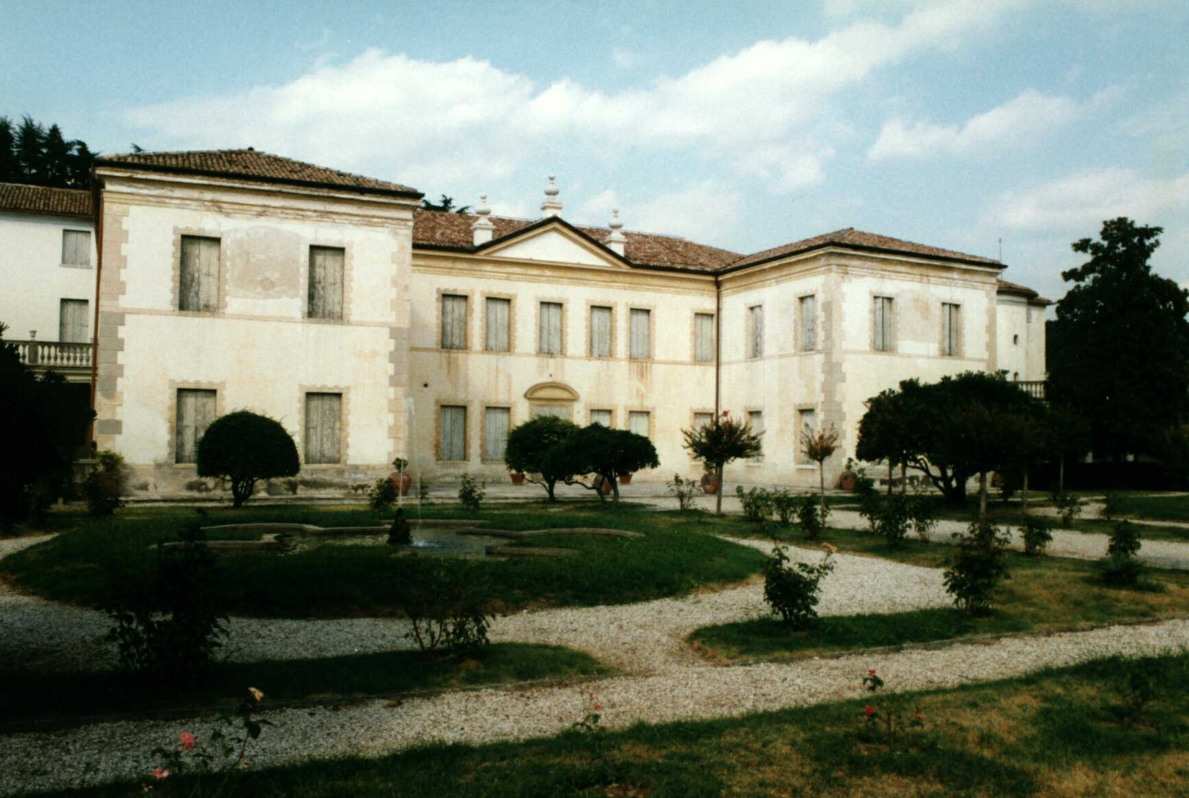 Villa Correr, Pisani