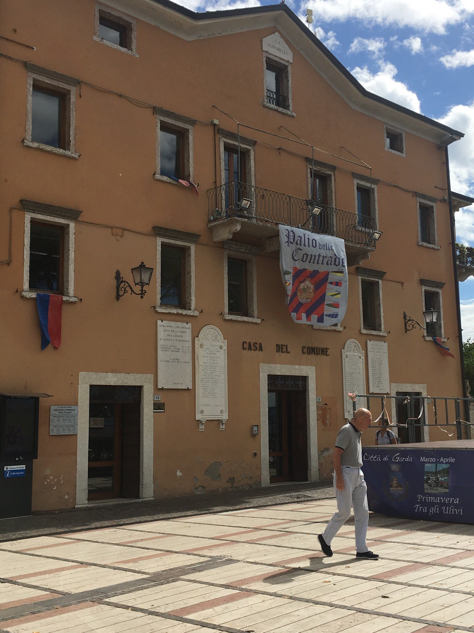 Biblioteca Comunale Pino Crescini