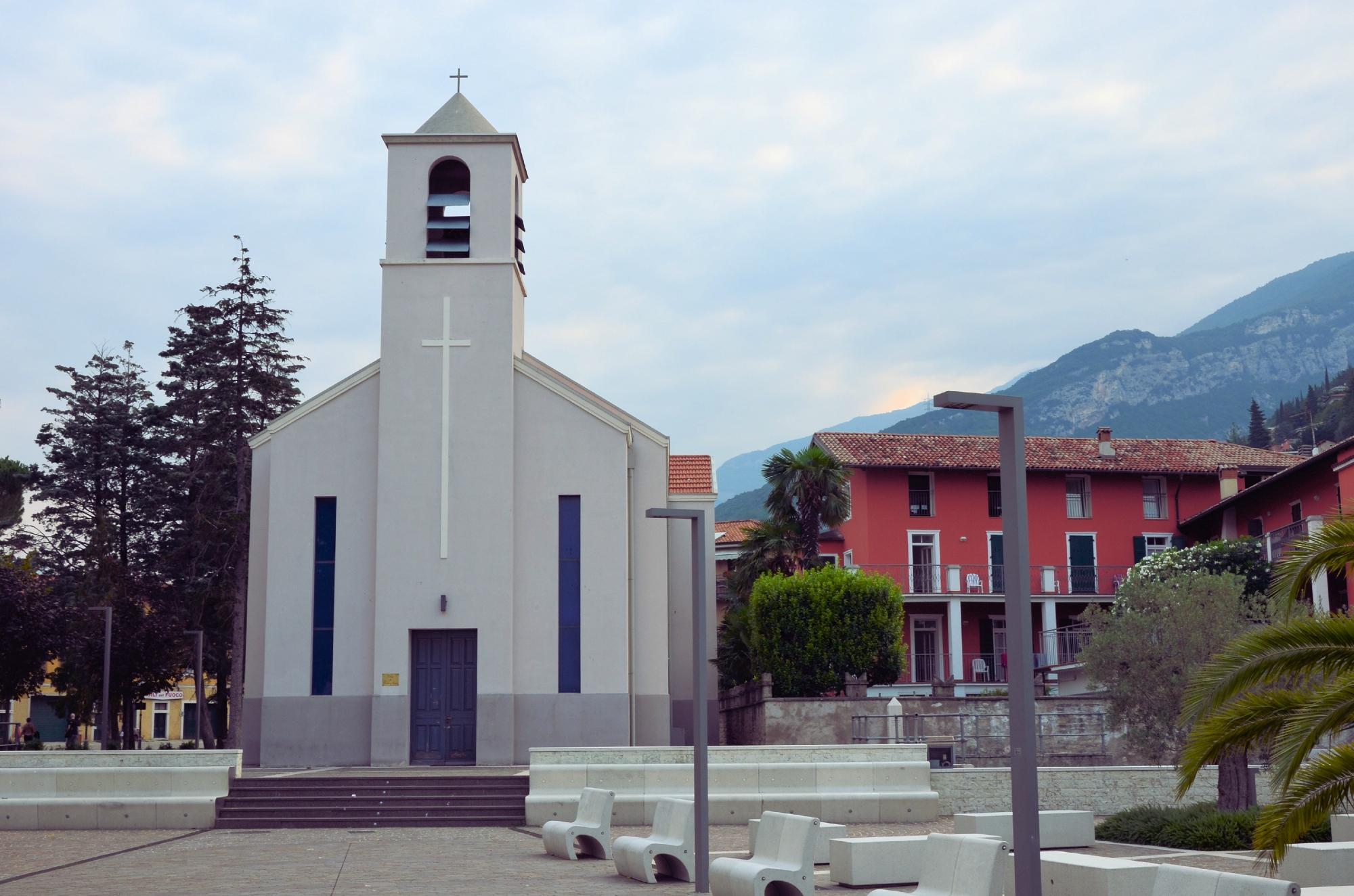 Chiesa di Santa Maria al Lago