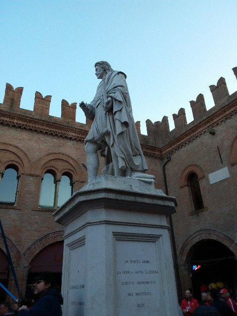 Monumento al Guercino