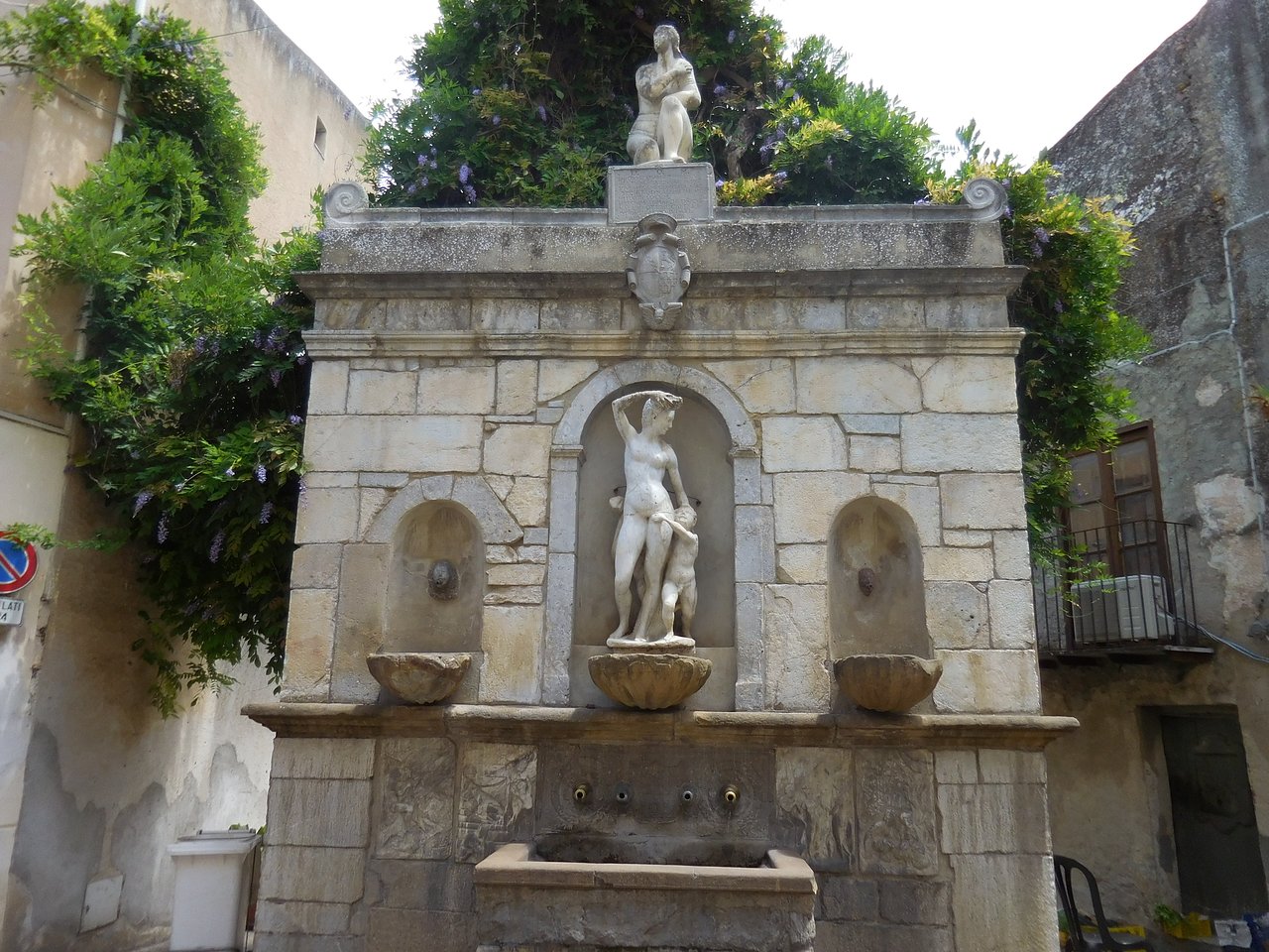 Fontana Venere Ciprea (Quattru Cannola)