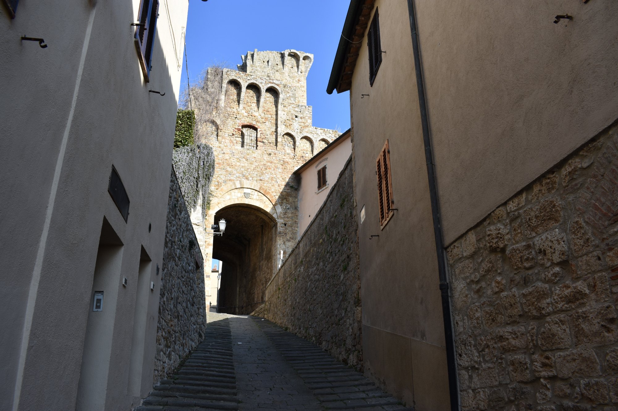 Porta alle Silici