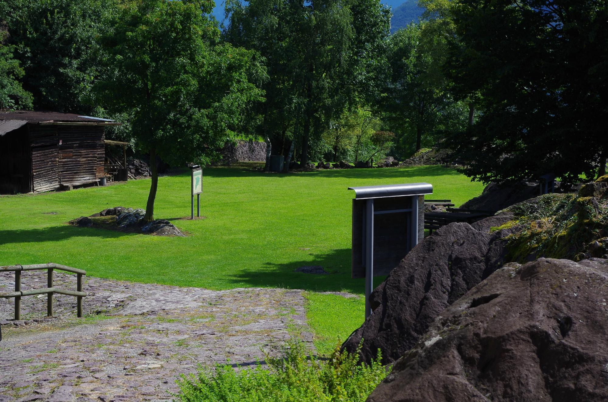 Parco Comunale delle Incisioni Rupestri di Luine