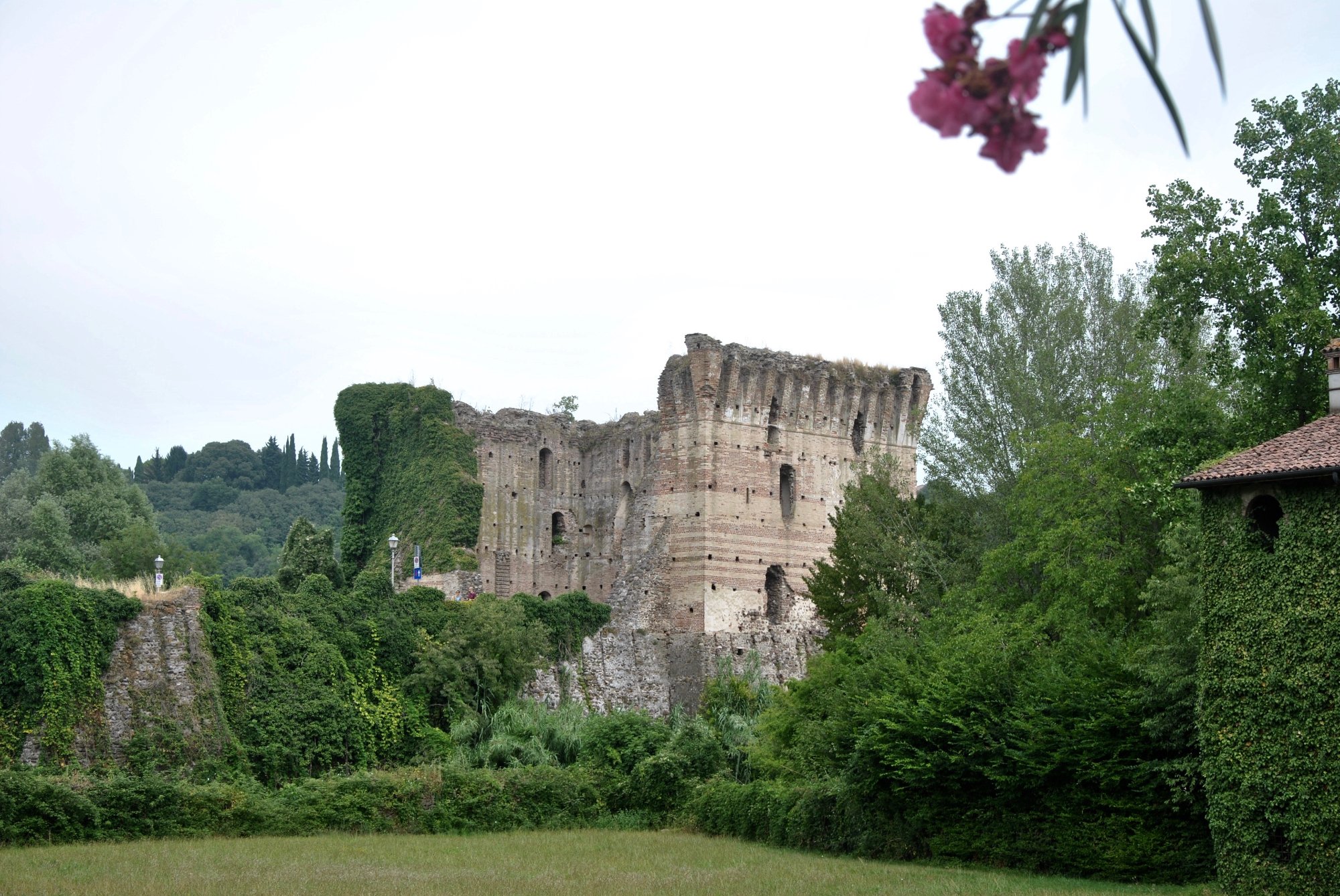 Ponte Visconteo di Valeggio sul Mincio