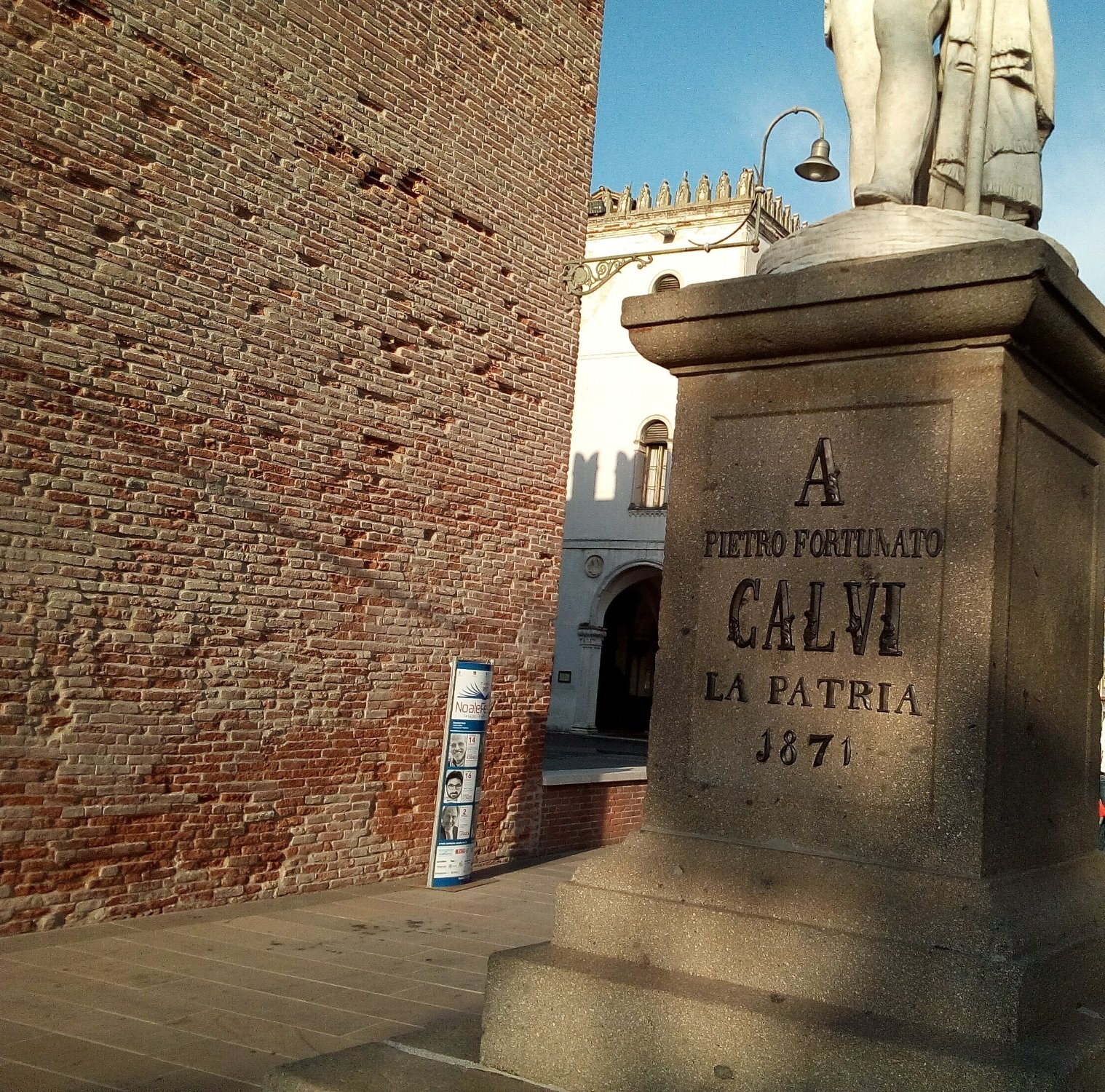 Monumento a Pietro Fortunato Calvi