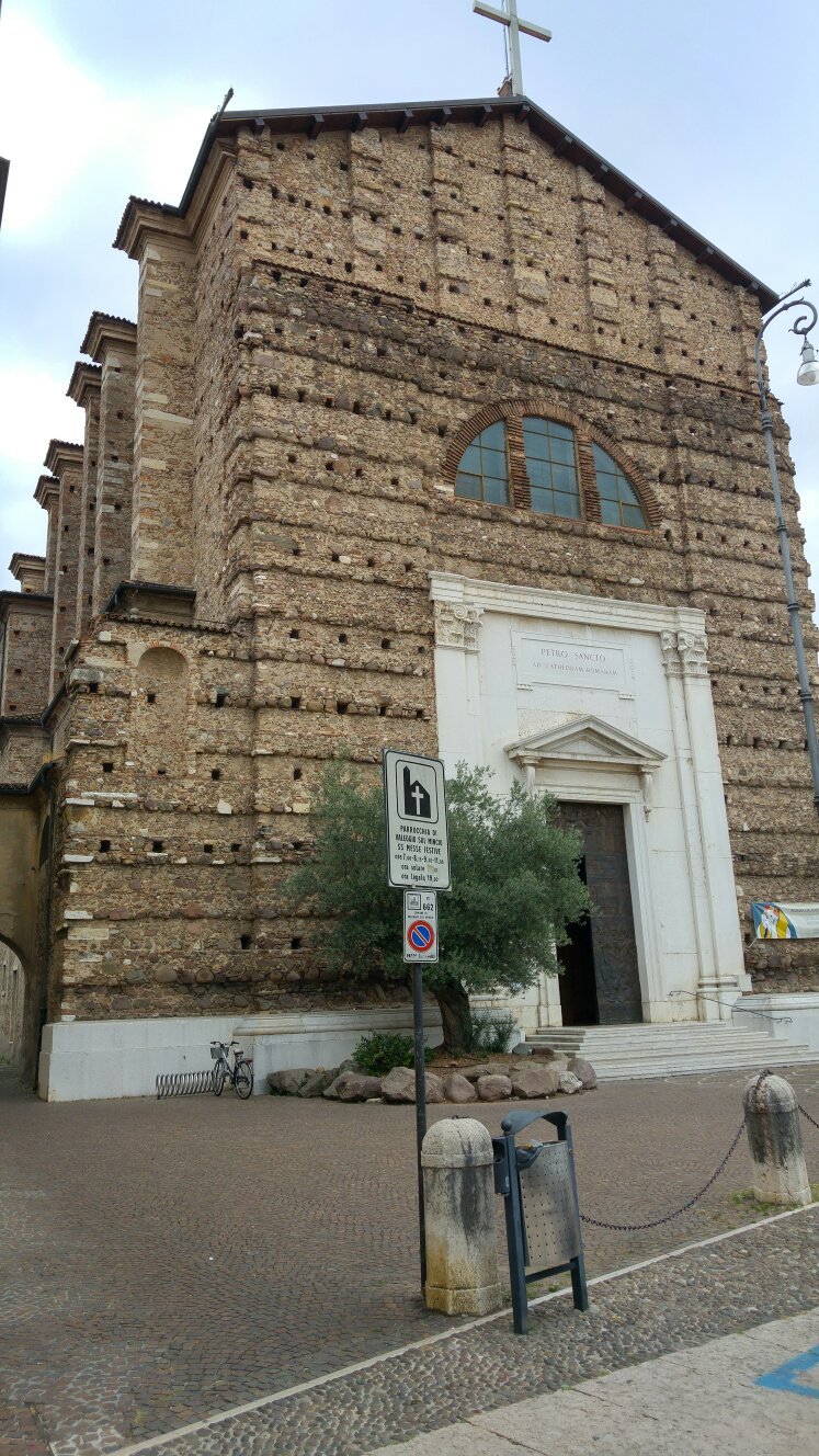 Parrocchia San Pietro Apostolo