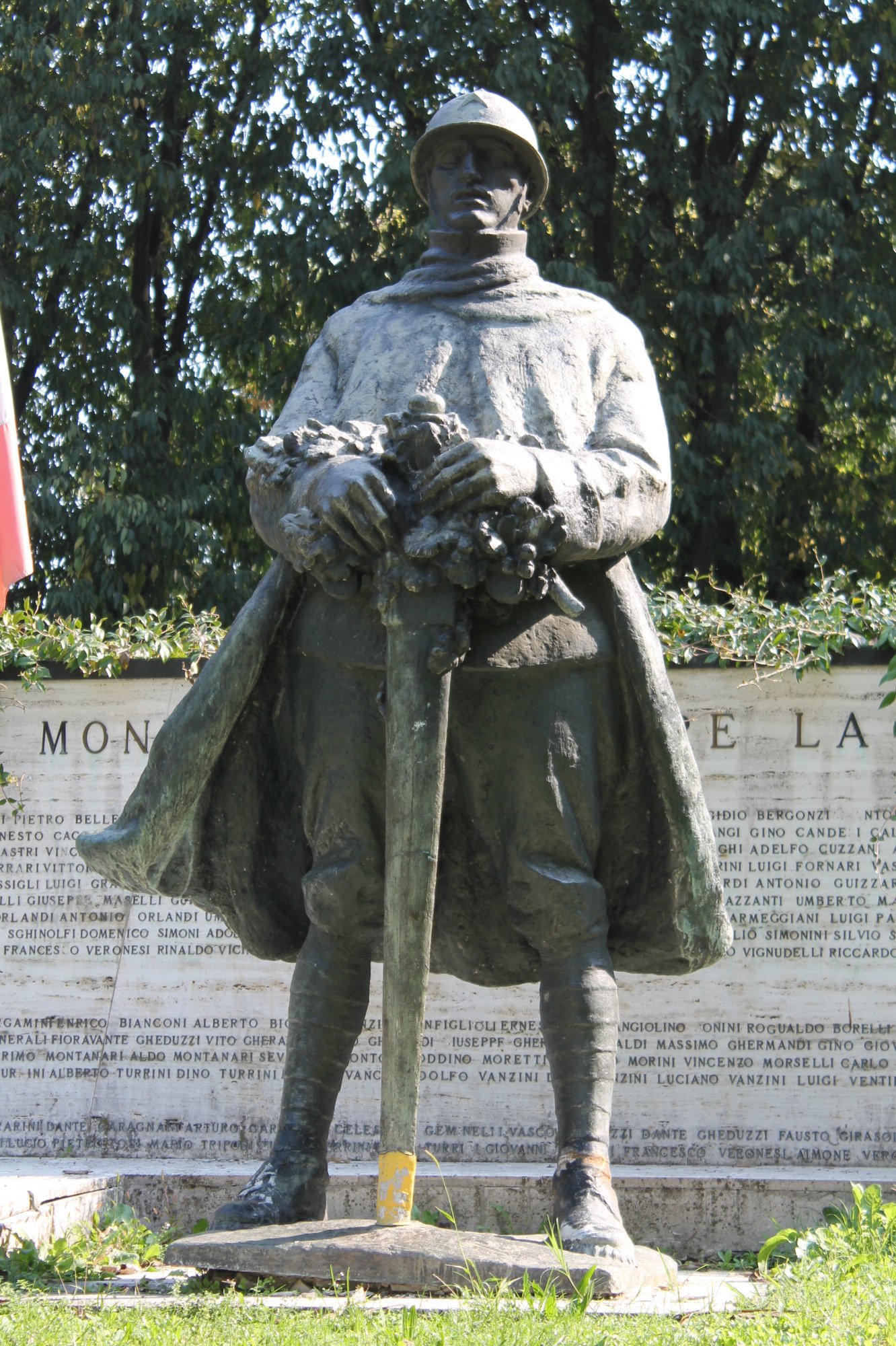 Monumento ai Caduti Della Prima e Della Seconda Guerra Mondiale