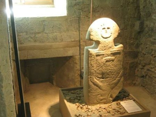 Museo Delle Statue Stele Lunigianesi