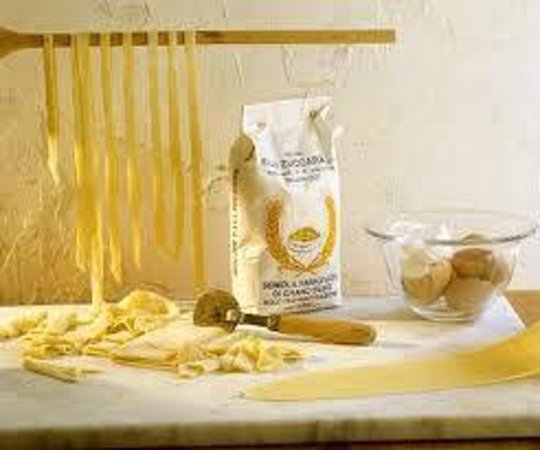 Pasta class in Tuscany