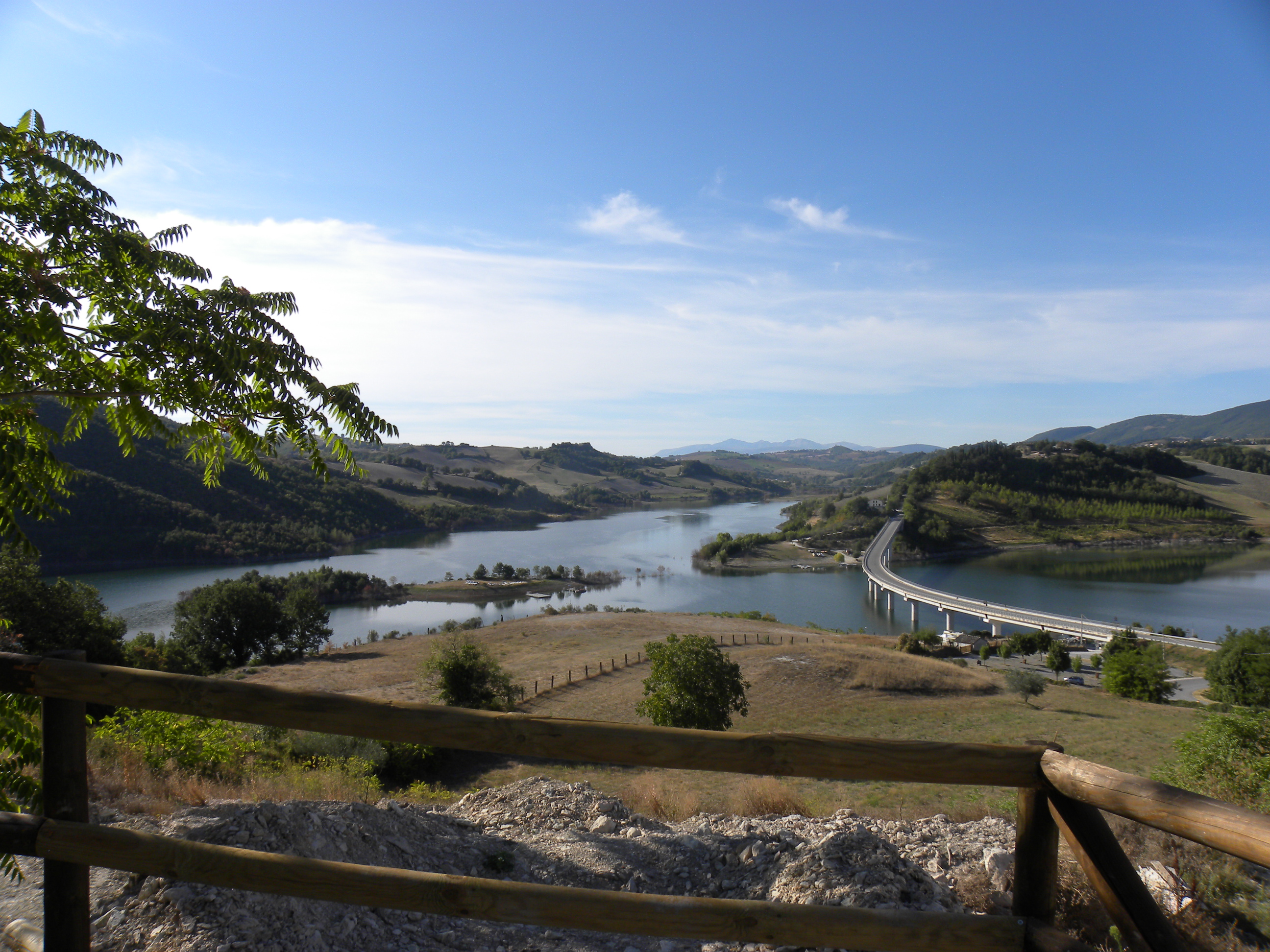 Lago di Cingoli