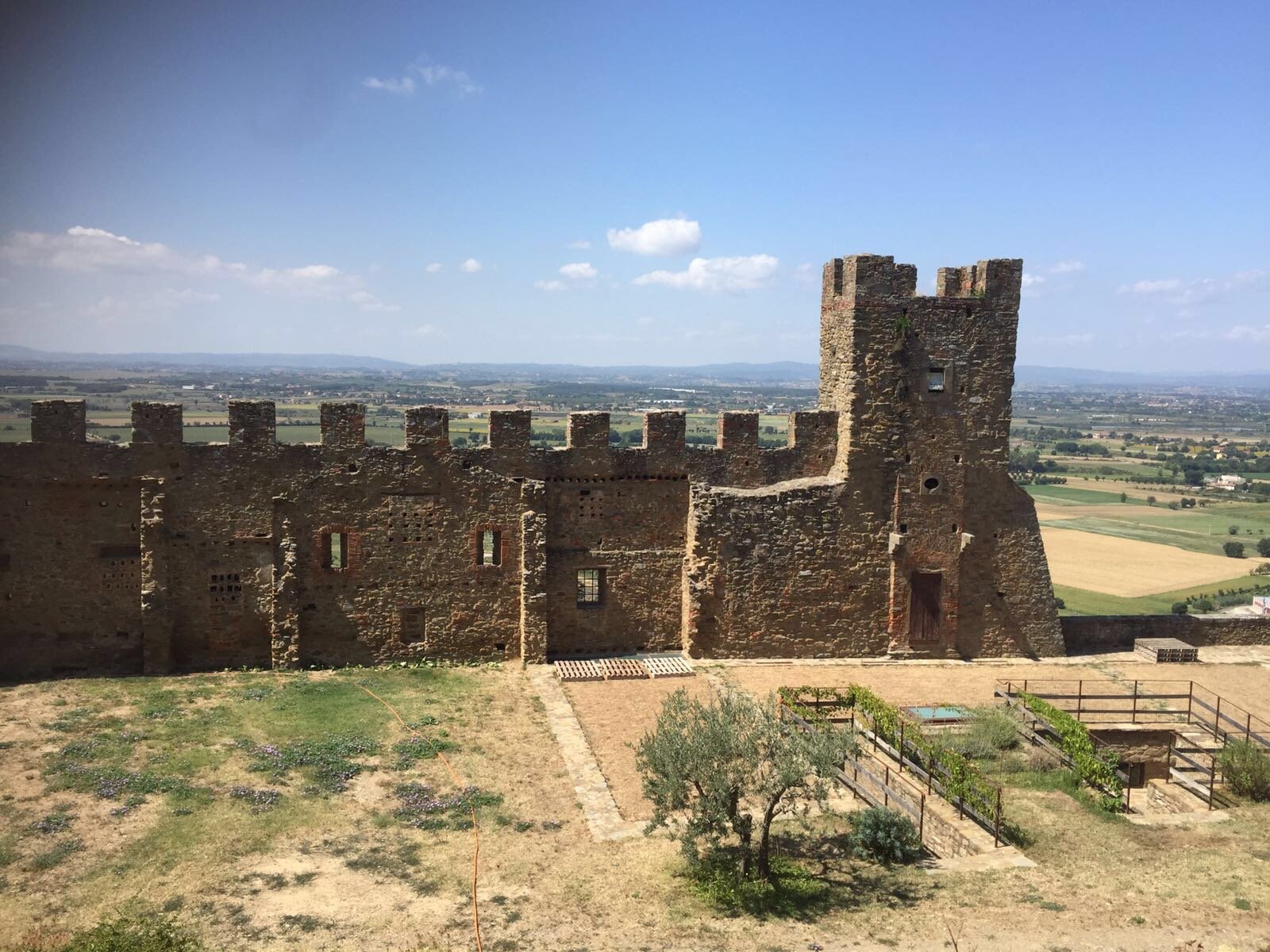 Castello di Montecchio Vesponi