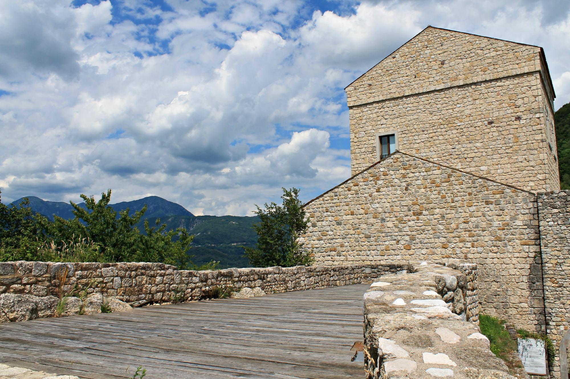 Castello di San Pietro 