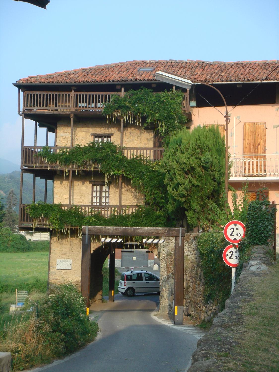 Arco Delle Streghe