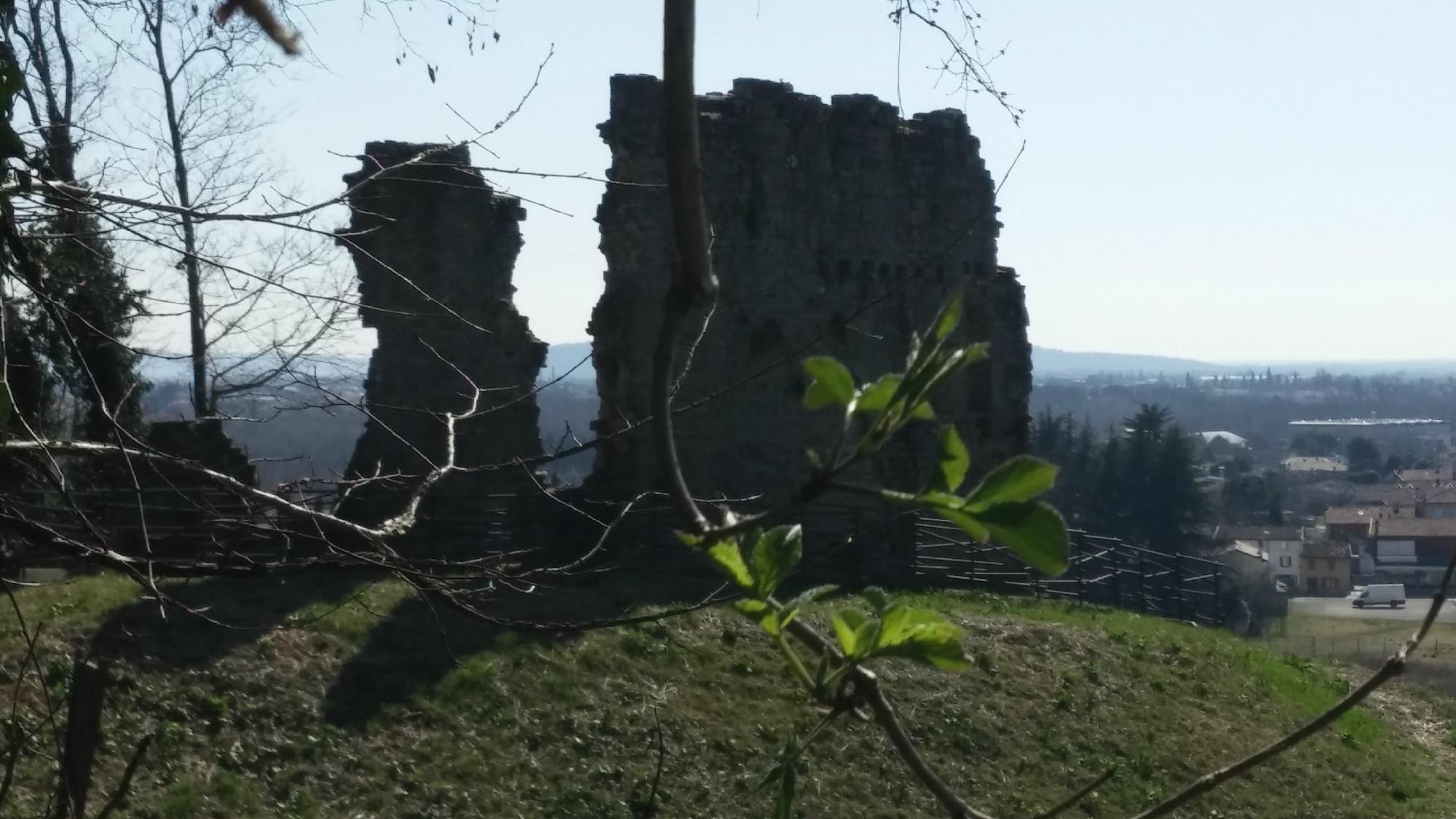 Castello di Manzano