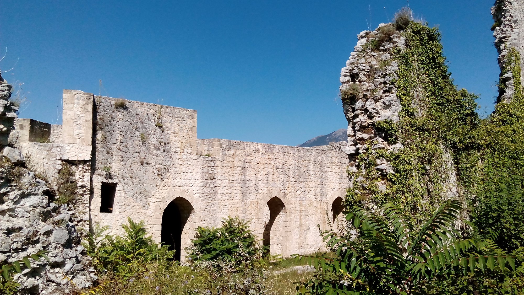 Castello di Alvito