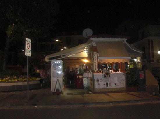 The Kiosk Bar