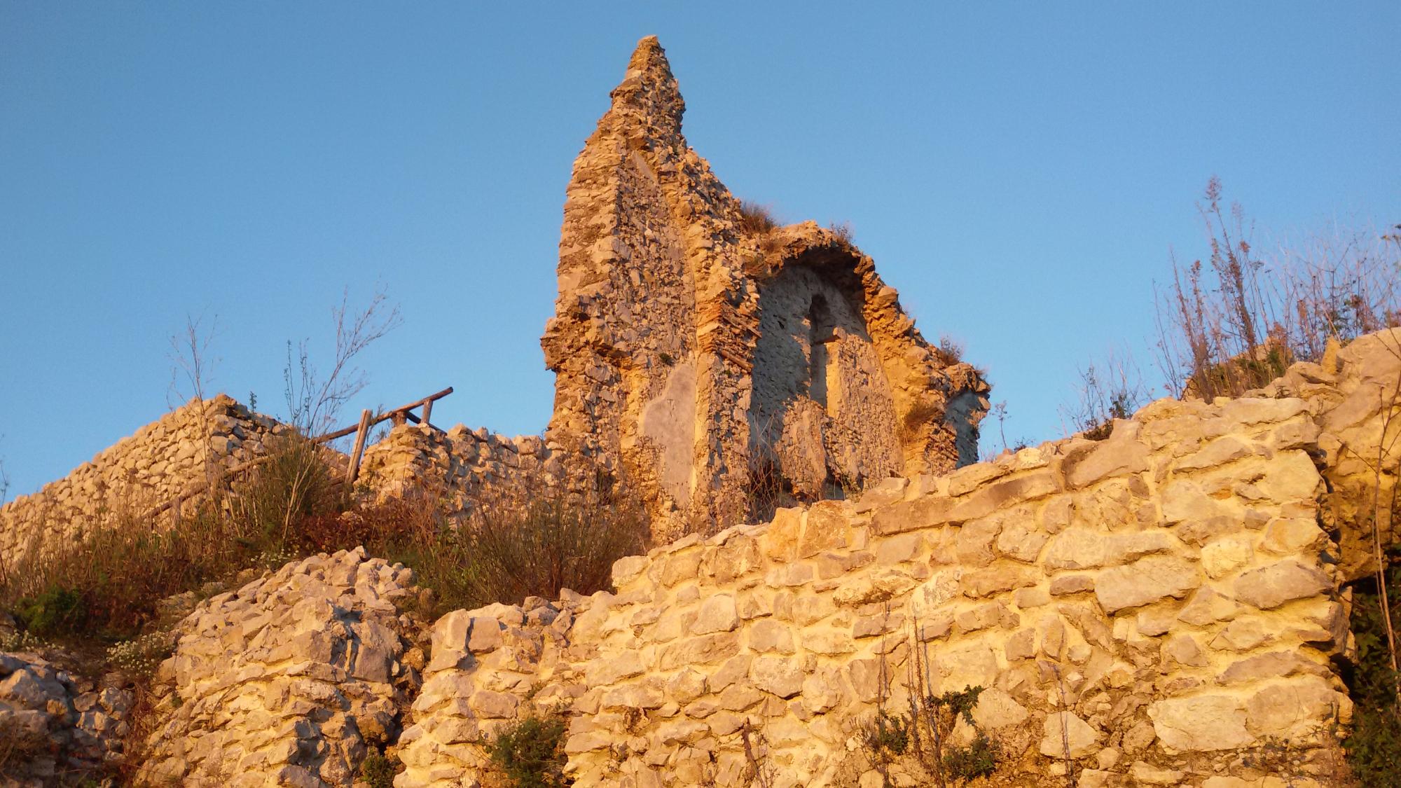 Castello di Mercato San Severino