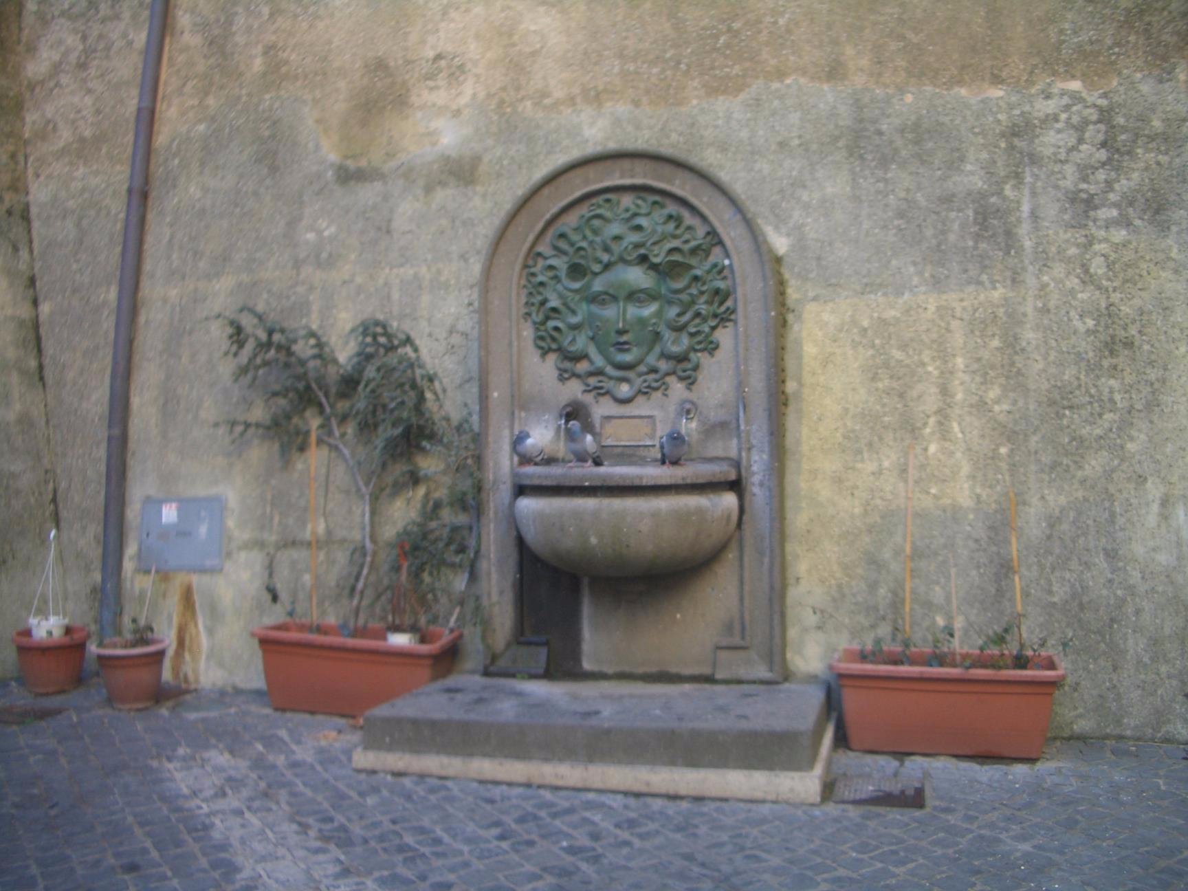 Fontana della Gorgone (Medusa)