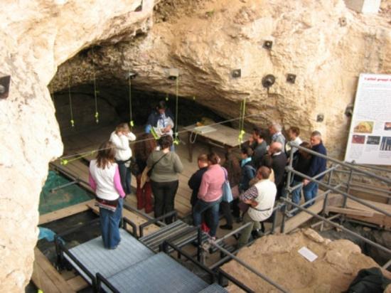 Grotta di Fumane