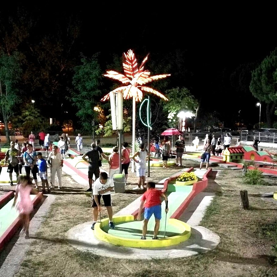Parco Giochi Cavallino Rosso